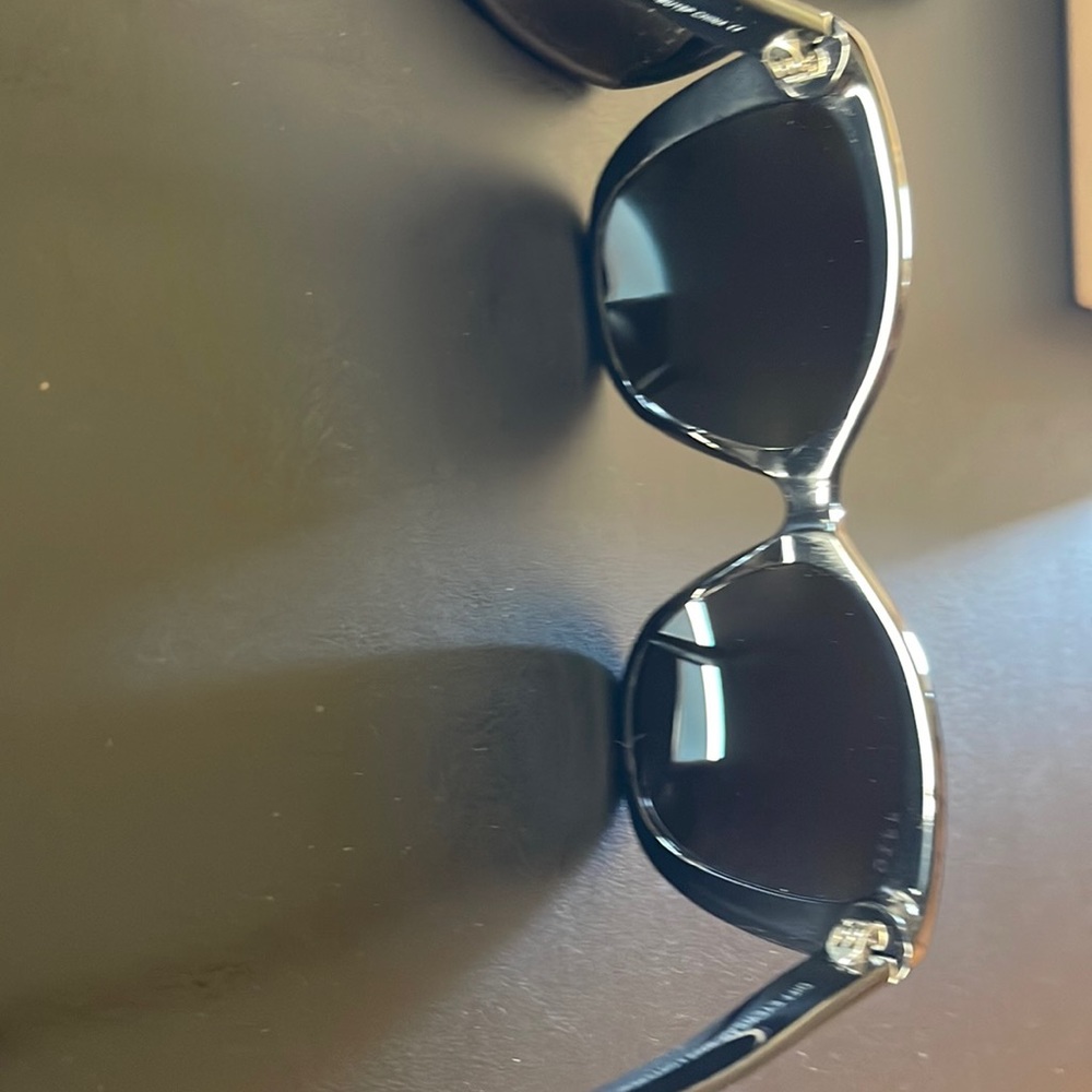 NWOT DIFF polarized Ruby sunglasses with case and cleansing cloth
